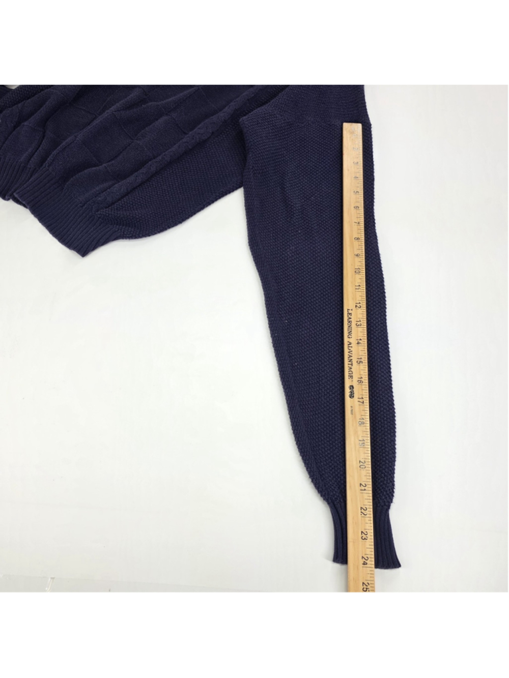 Pringle Scotland Sweater Mens M Navy Wool Knit Crewneck Quiet Luxury - Picture 10 of 12